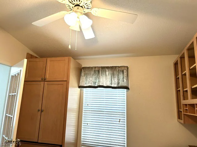 531 Montecito, Pahrump, NV 89048