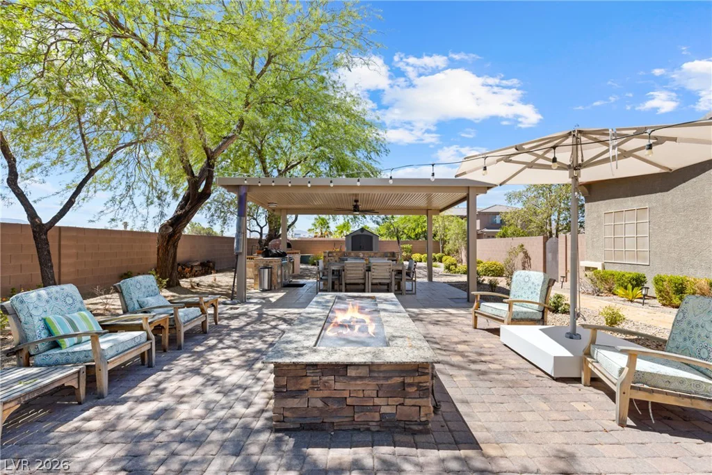 194 Glenbrook Estates, Las Vegas, NV 89183