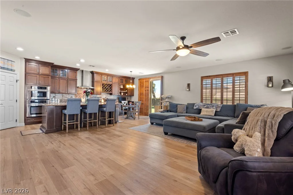 194 Glenbrook Estates, Las Vegas, NV 89183