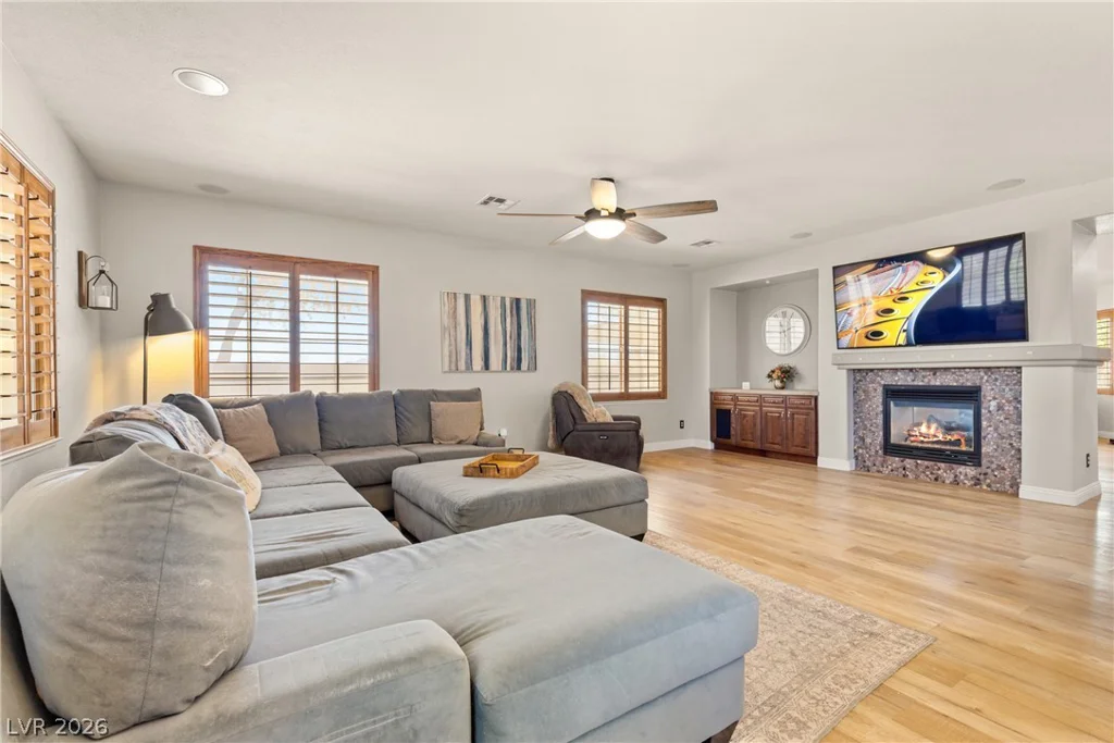 194 Glenbrook Estates, Las Vegas, NV 89183