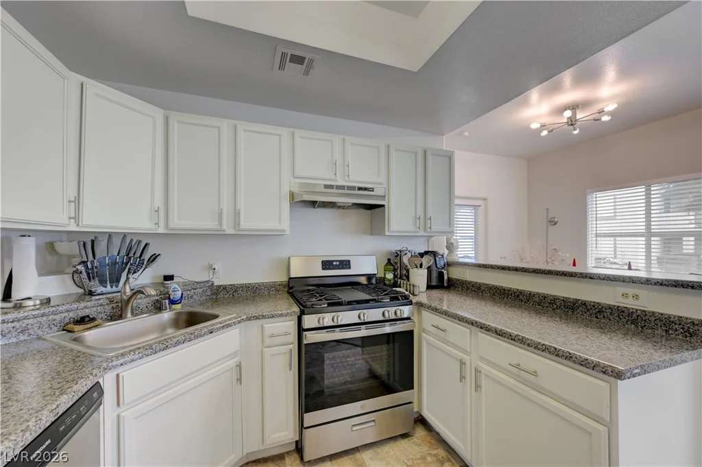 9580 Reno, Las Vegas, NV 89148