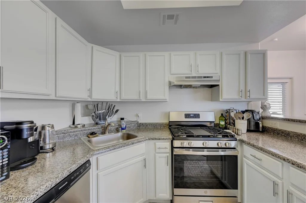 9580 Reno, Las Vegas, NV 89148