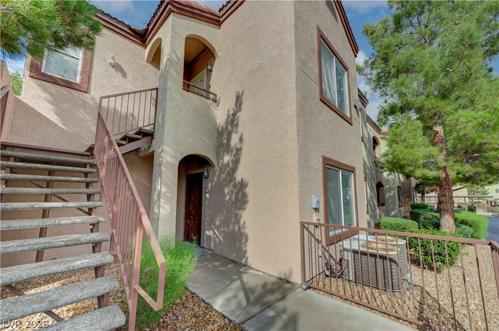 9580 Reno, Las Vegas, NV 89148