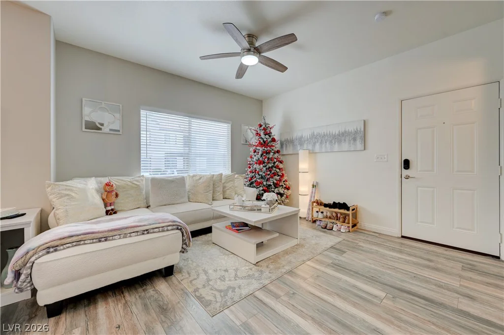 9580 Reno, Las Vegas, NV 89148