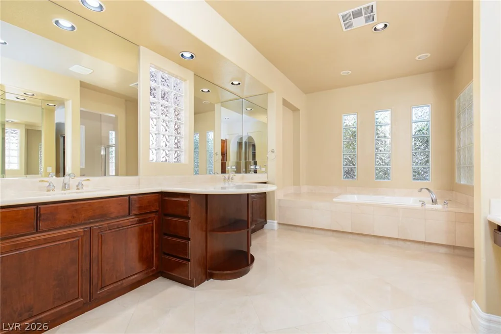 11473 Snow Creek, Las Vegas, NV 89135