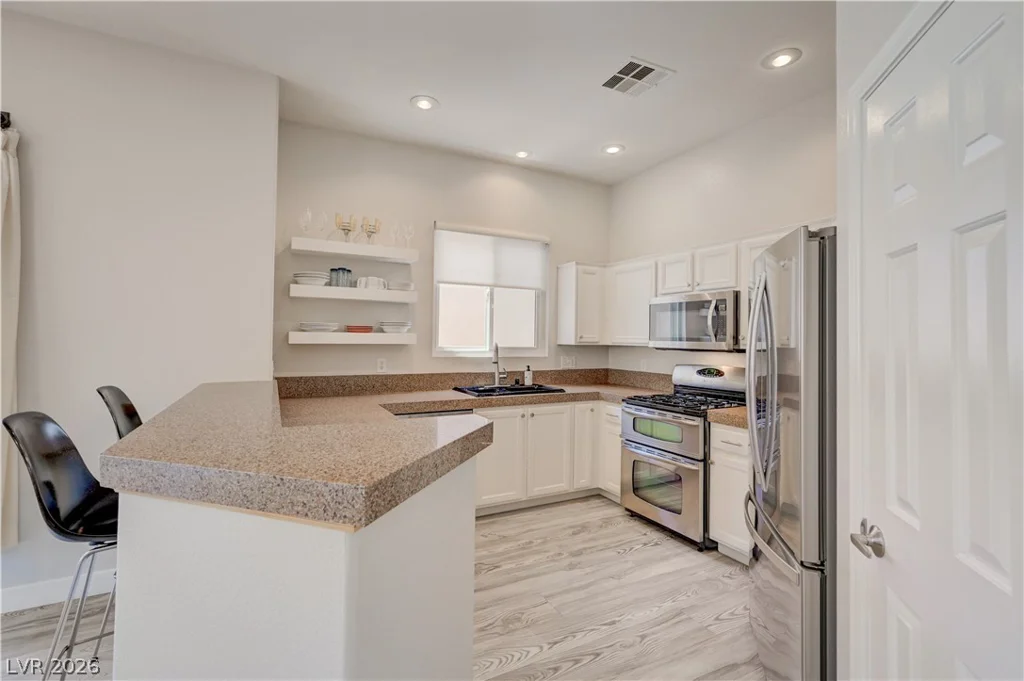 179 Staten Island, Las Vegas, NV 89123