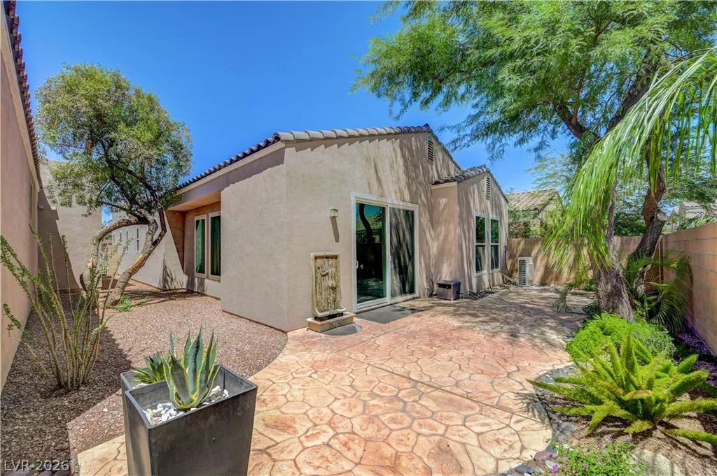 179 Staten Island, Las Vegas, NV 89123