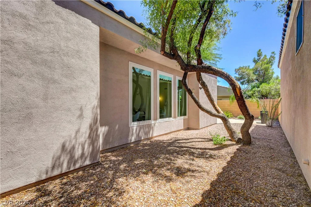 179 Staten Island, Las Vegas, NV 89123