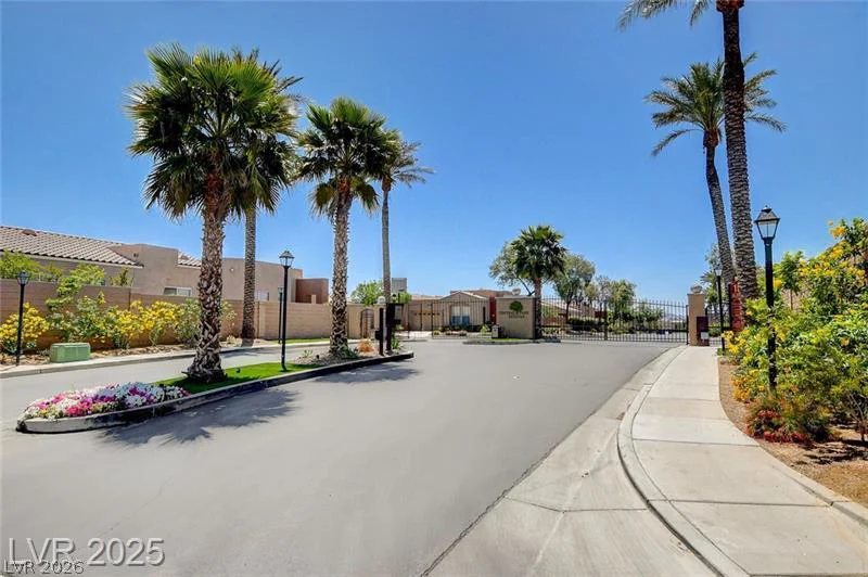 179 Staten Island, Las Vegas, NV 89123