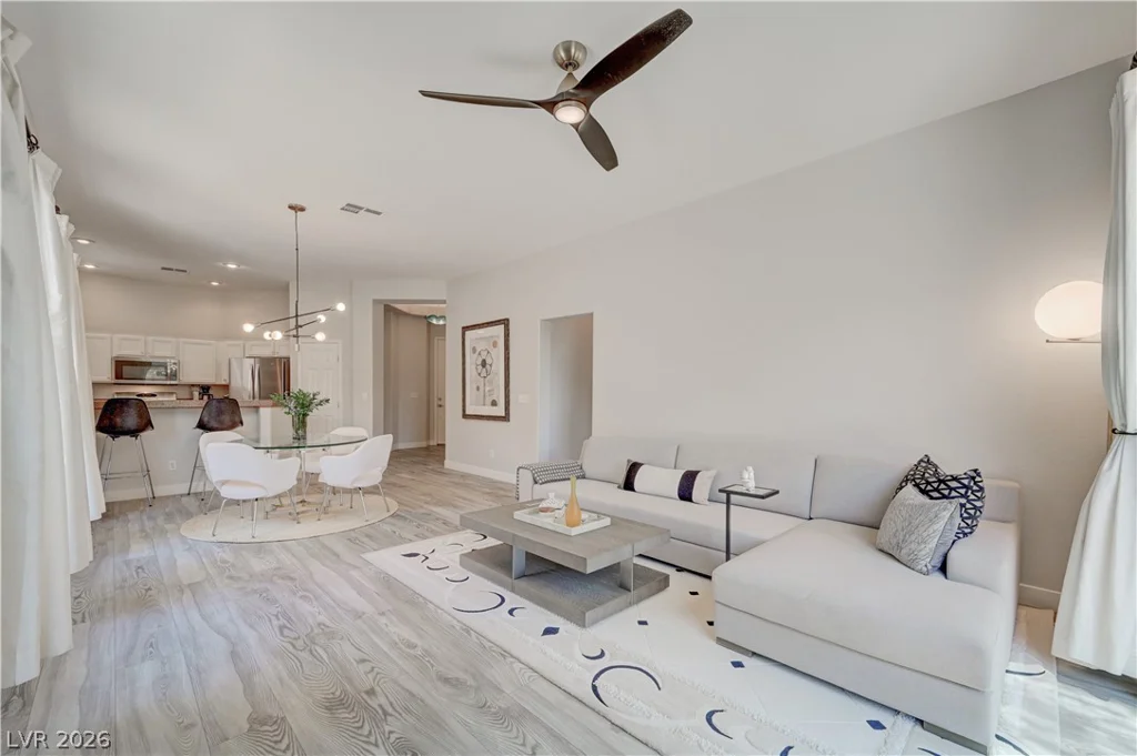 179 Staten Island, Las Vegas, NV 89123