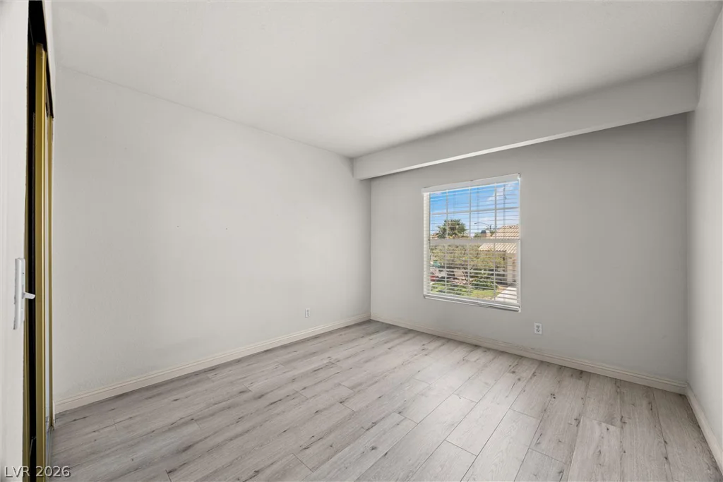 7912 Laurena, Las Vegas, NV 89147