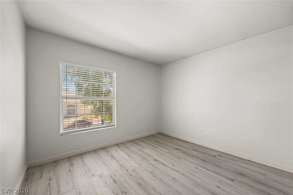7912 Laurena, Las Vegas, NV 89147
