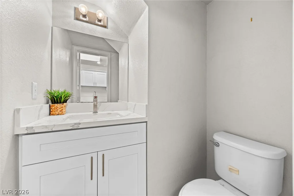 7912 Laurena, Las Vegas, NV 89147