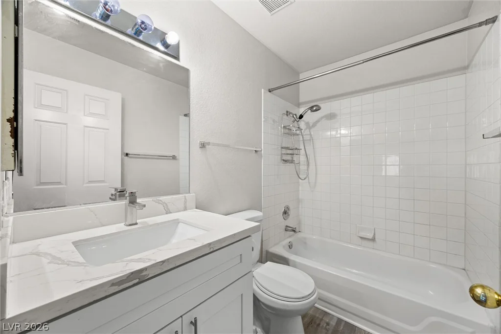 7912 Laurena, Las Vegas, NV 89147