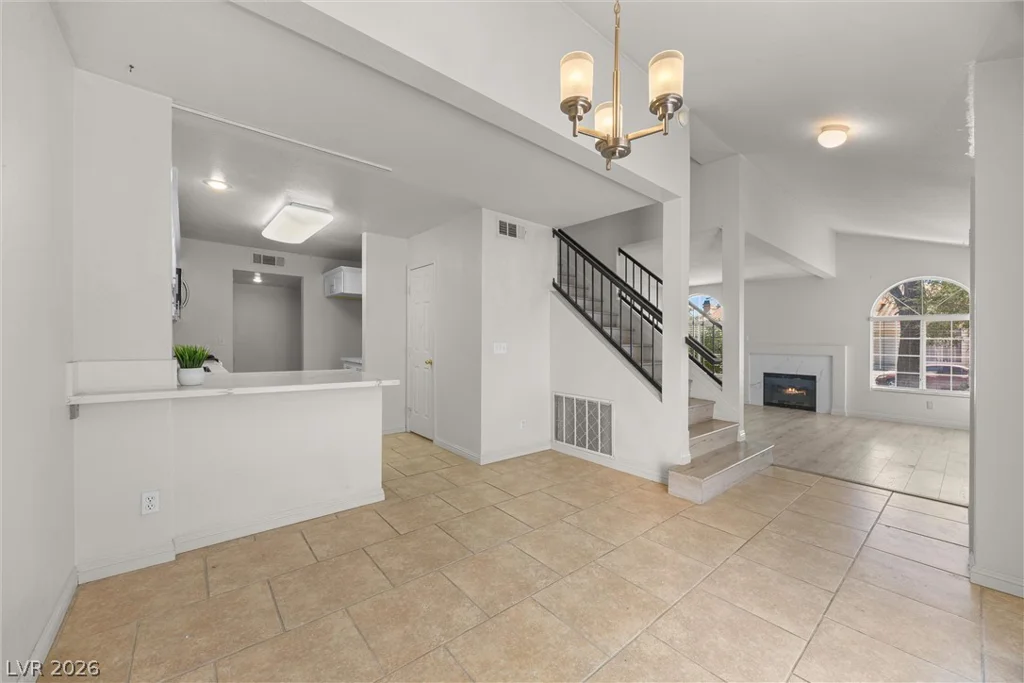 7912 Laurena, Las Vegas, NV 89147