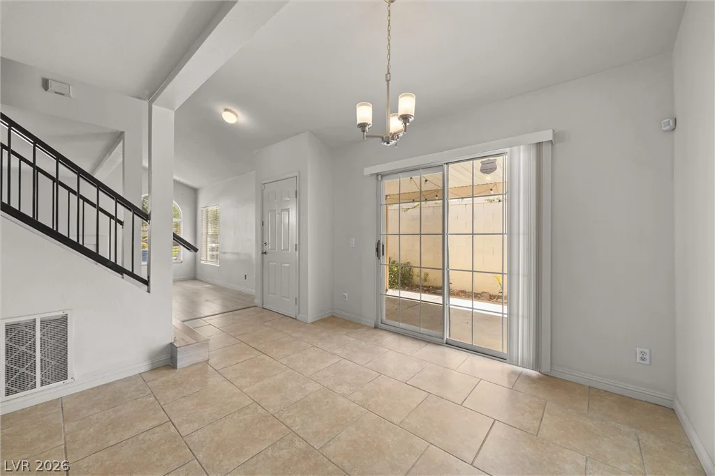 7912 Laurena, Las Vegas, NV 89147