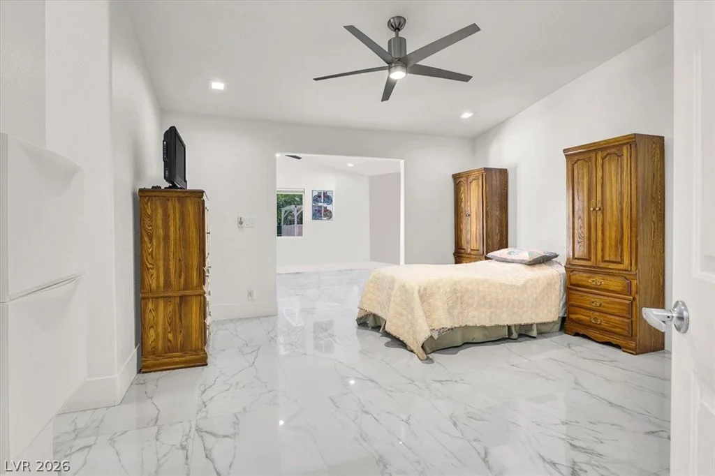 5801 Sunny Orchard, Las Vegas, NV 89110