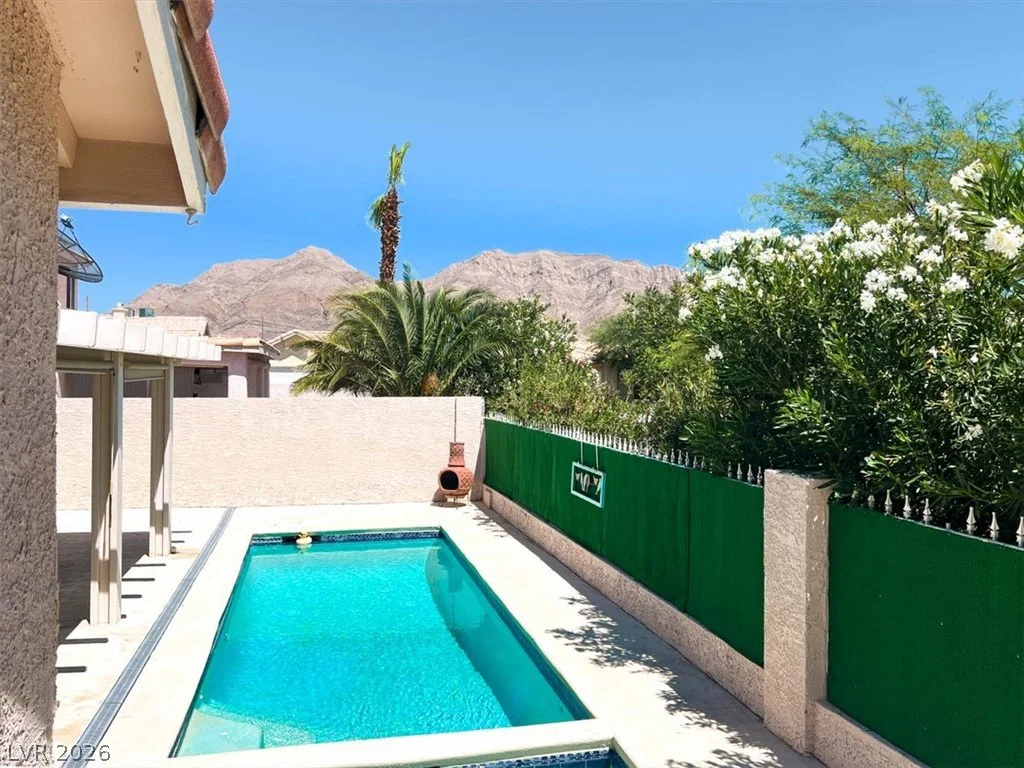 5801 Sunny Orchard, Las Vegas, NV 89110