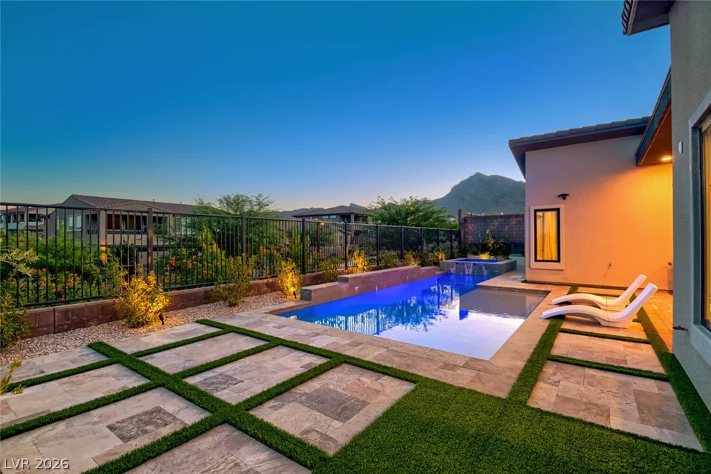 12167 Canyon Sunset, Las Vegas, NV 89138