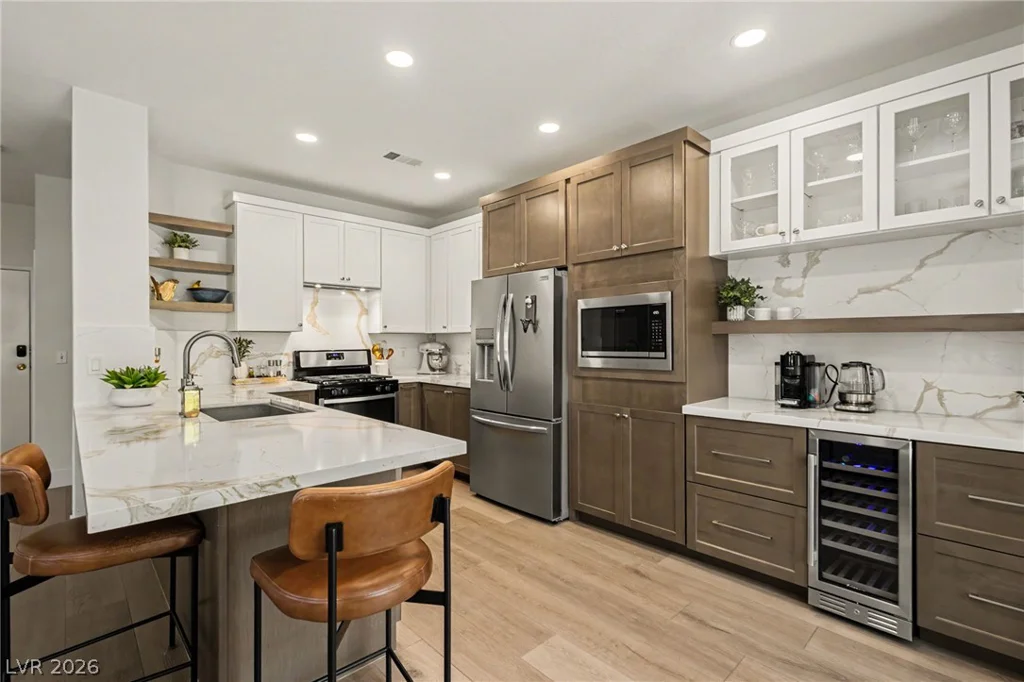 251 Green Valley, Henderson, NV 89012