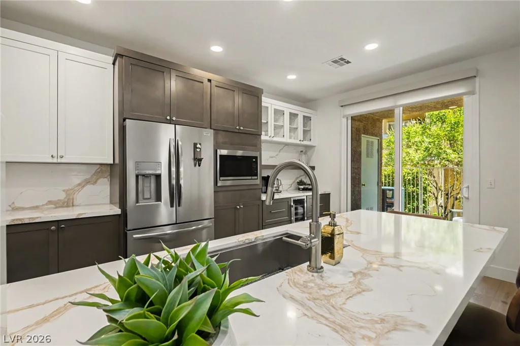 251 Green Valley, Henderson, NV 89012