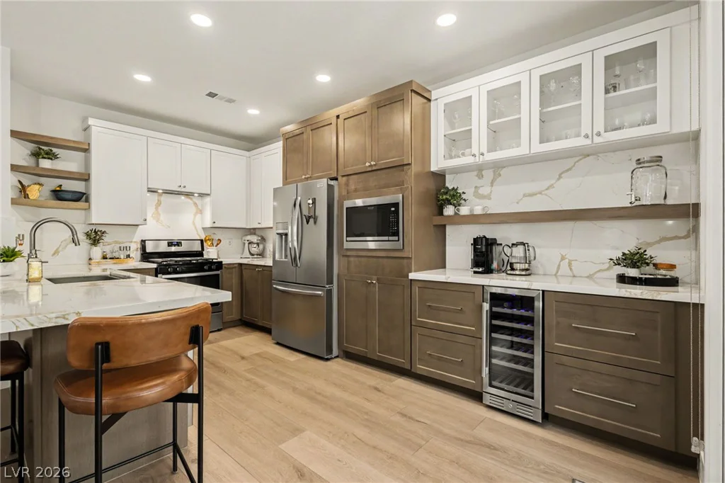 251 Green Valley, Henderson, NV 89012