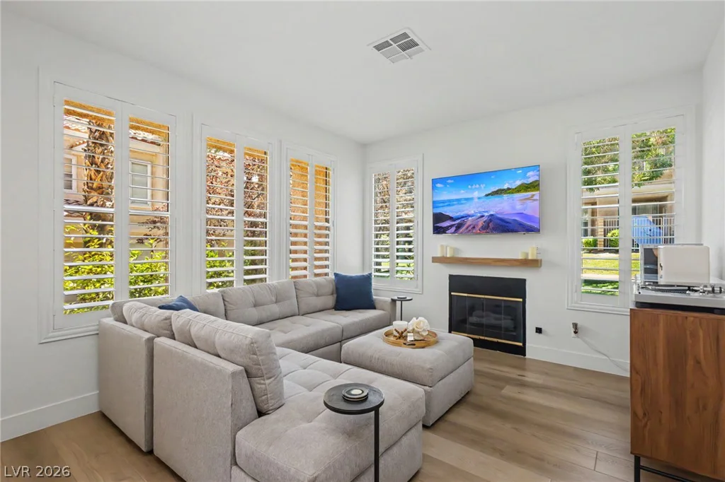 251 Green Valley, Henderson, NV 89012