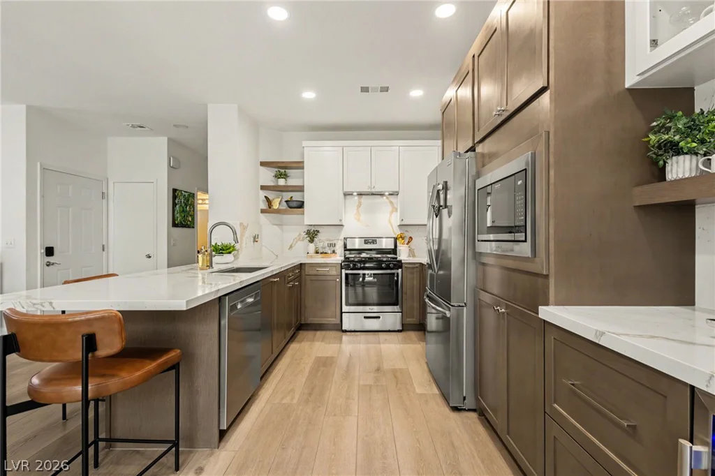251 Green Valley, Henderson, NV 89012