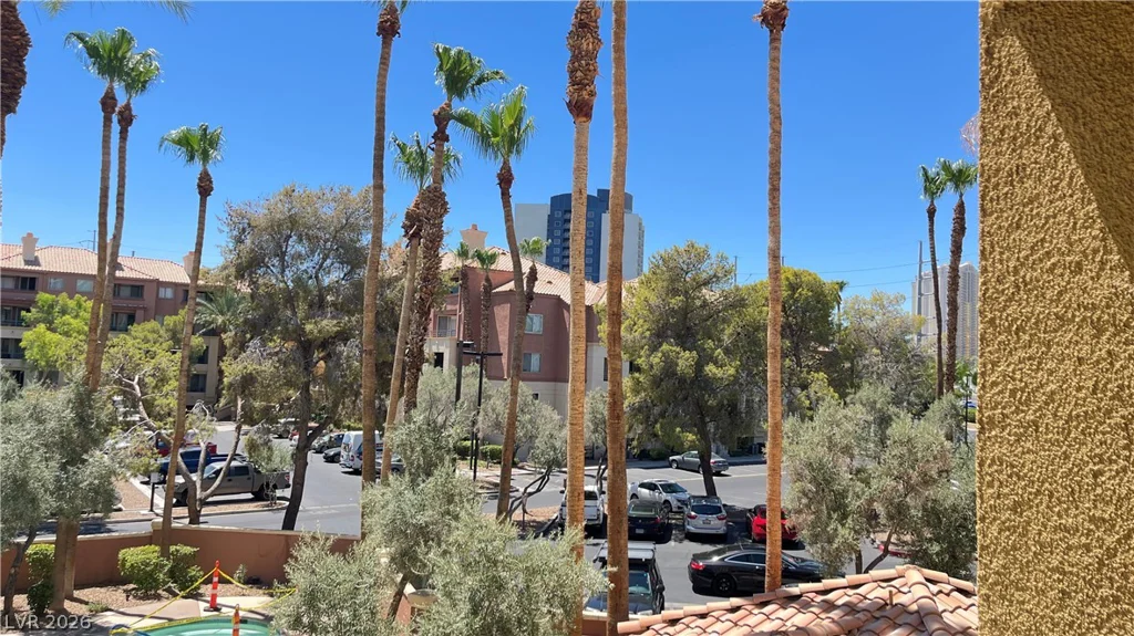 210 Flamingo, Las Vegas, NV 89169
