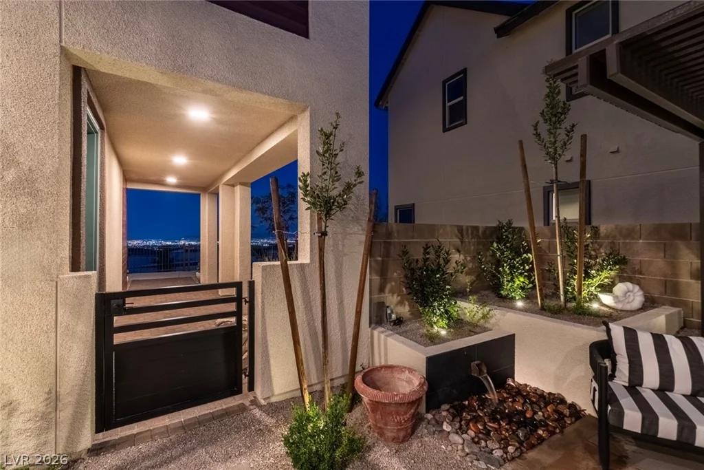 1020 Golden Summit, Las Vegas, NV 89138