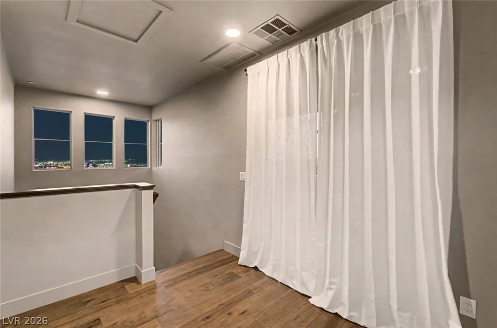 1020 Golden Summit, Las Vegas, NV 89138