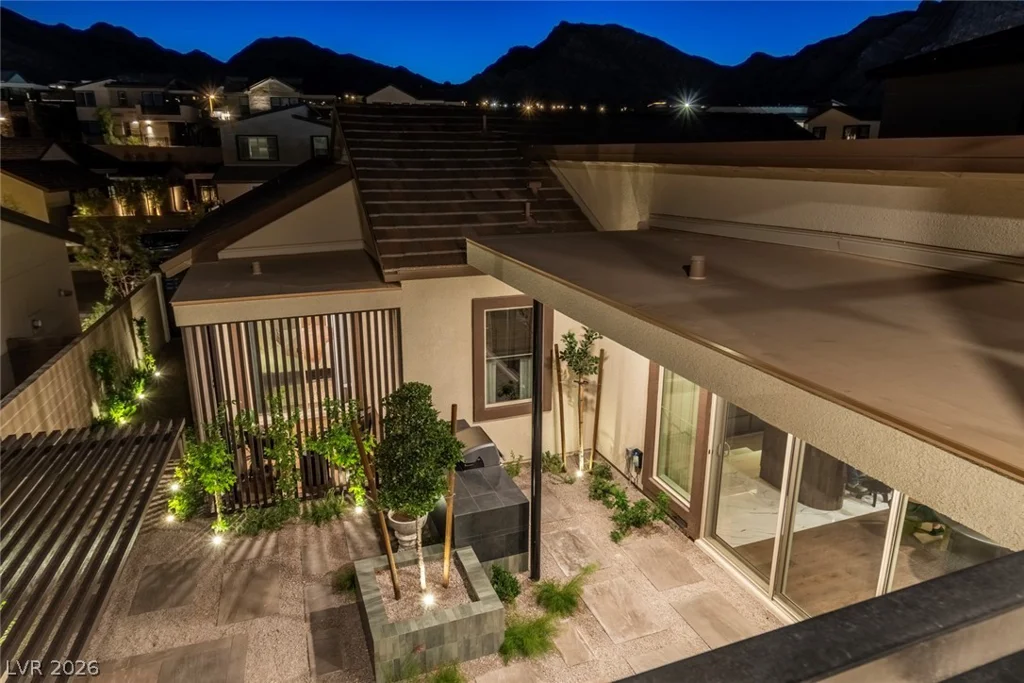 1020 Golden Summit, Las Vegas, NV 89138