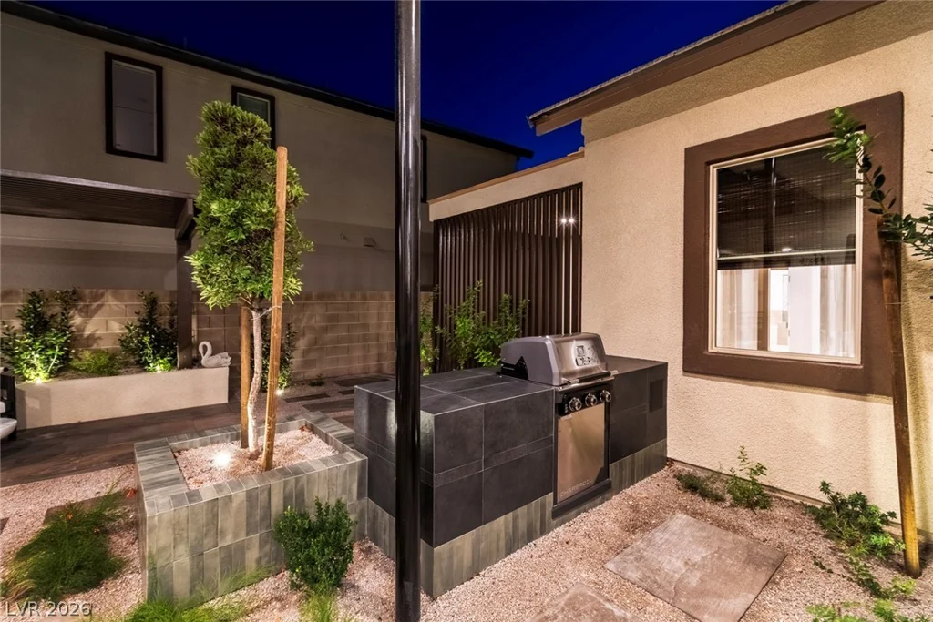 1020 Golden Summit, Las Vegas, NV 89138