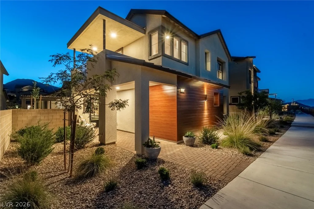 1020 Golden Summit, Las Vegas, NV 89138