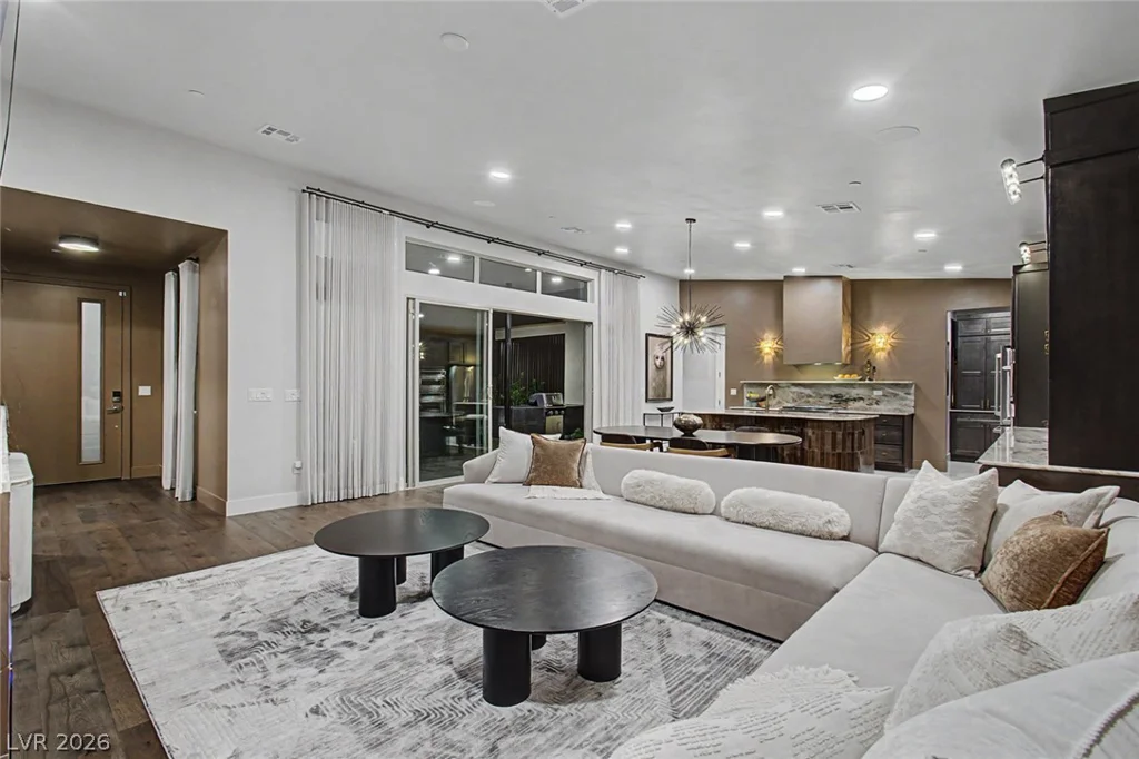 1020 Golden Summit, Las Vegas, NV 89138