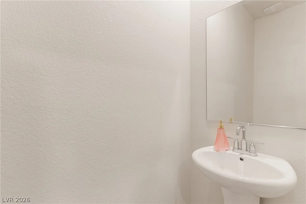 7727 Moore Creek, North Las Vegas, NV 89084