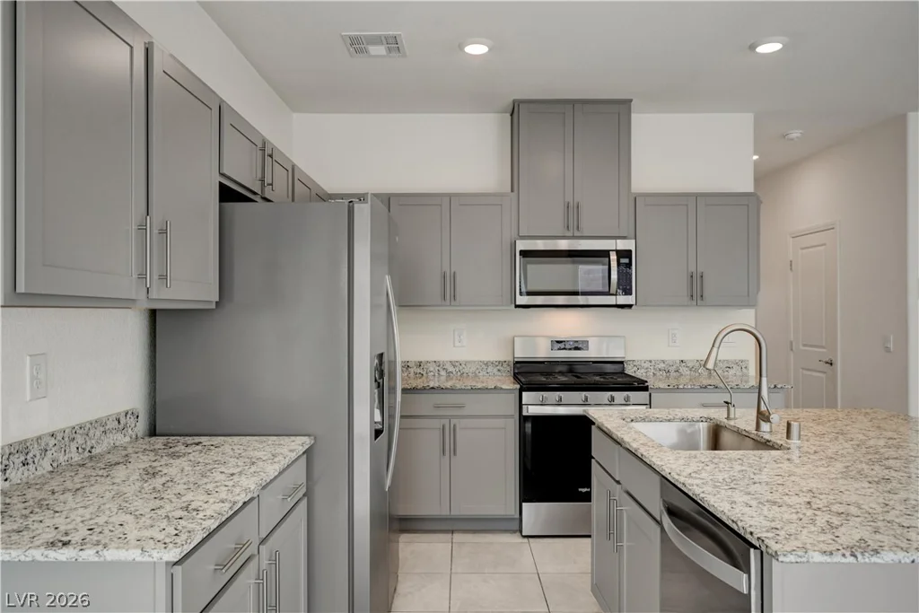 7727 Moore Creek, North Las Vegas, NV 89084