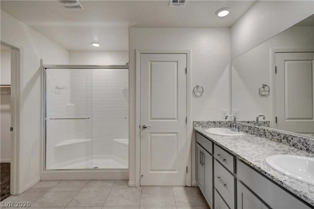 7727 Moore Creek, North Las Vegas, NV 89084