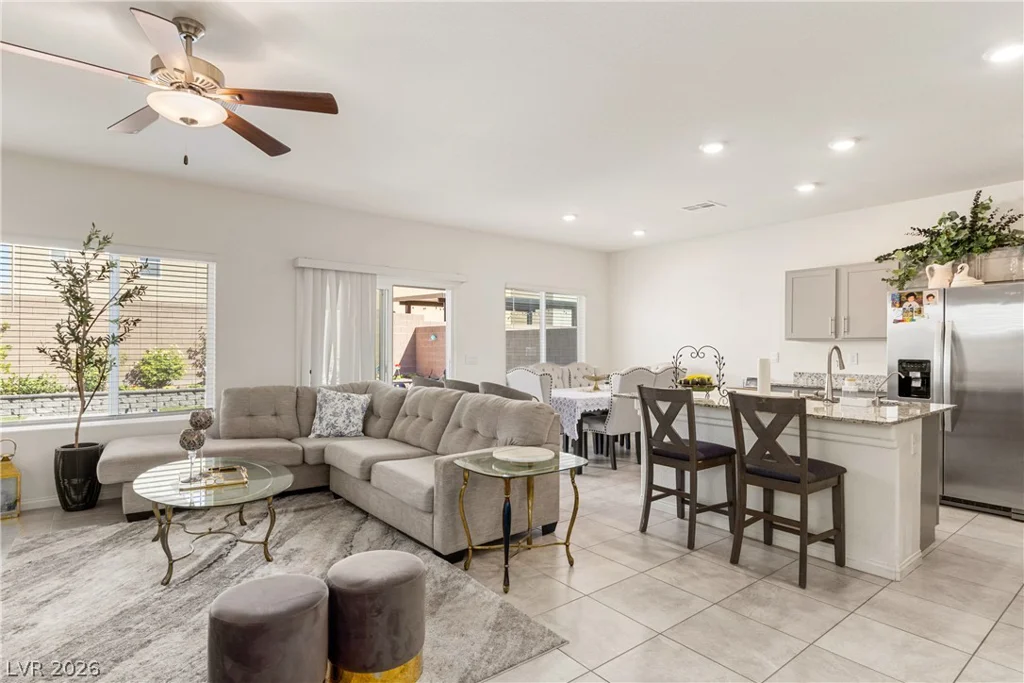7727 Moore Creek, North Las Vegas, NV 89084