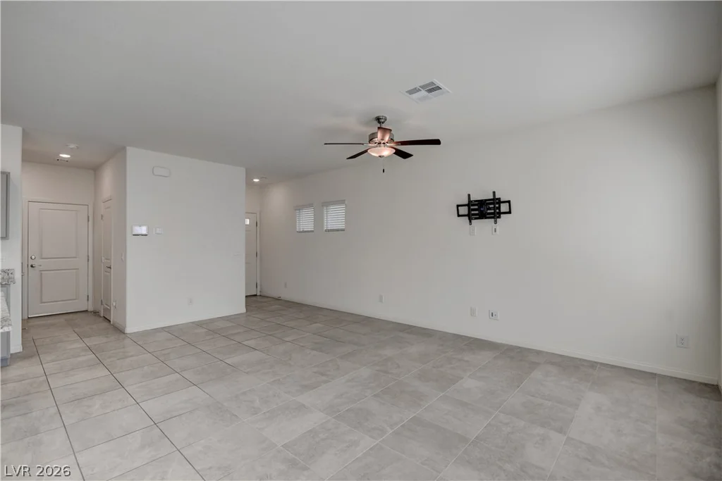 7727 Moore Creek, North Las Vegas, NV 89084
