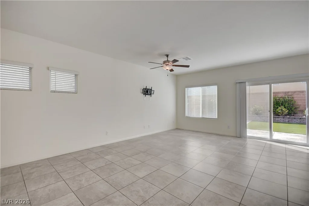 7727 Moore Creek, North Las Vegas, NV 89084