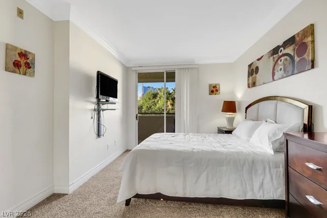230 Flamingo, Las Vegas, NV 89169