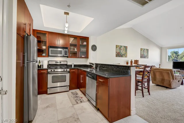 230 Flamingo, Las Vegas, NV 89169
