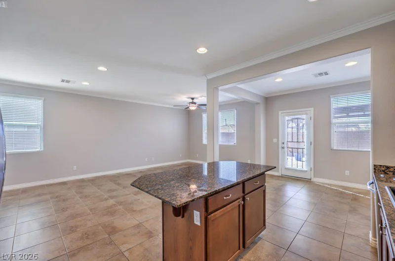 10753 Dobbs, Las Vegas, NV 89166