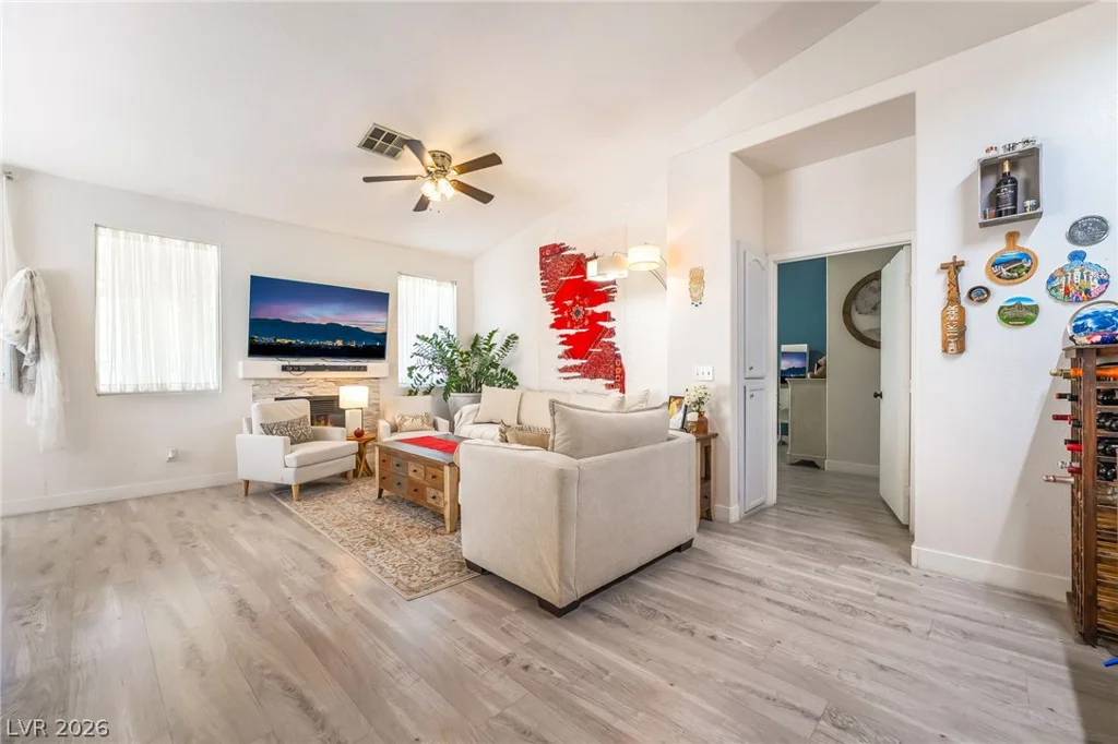 1189 Simms, Henderson, NV 89074