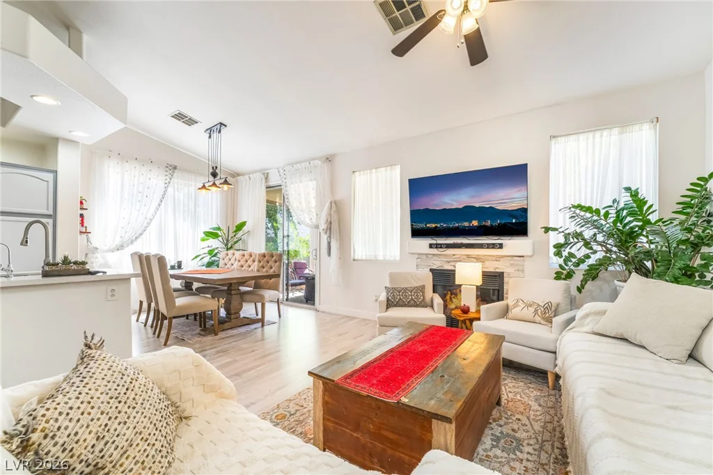 1189 Simms, Henderson, NV 89074