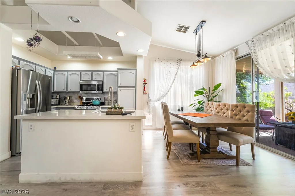1189 Simms, Henderson, NV 89074