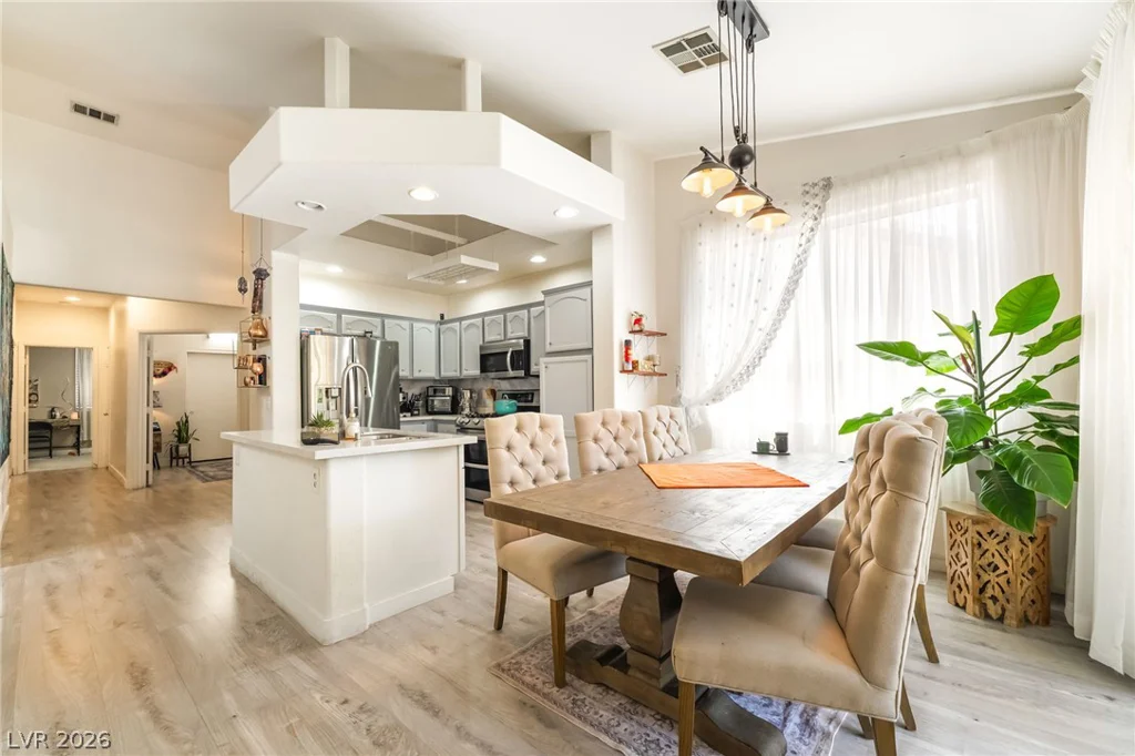 1189 Simms, Henderson, NV 89074