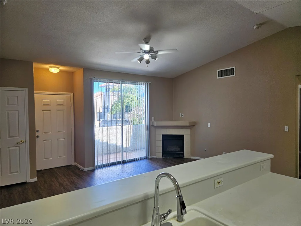 4960 Harrison, Las Vegas, NV 89120