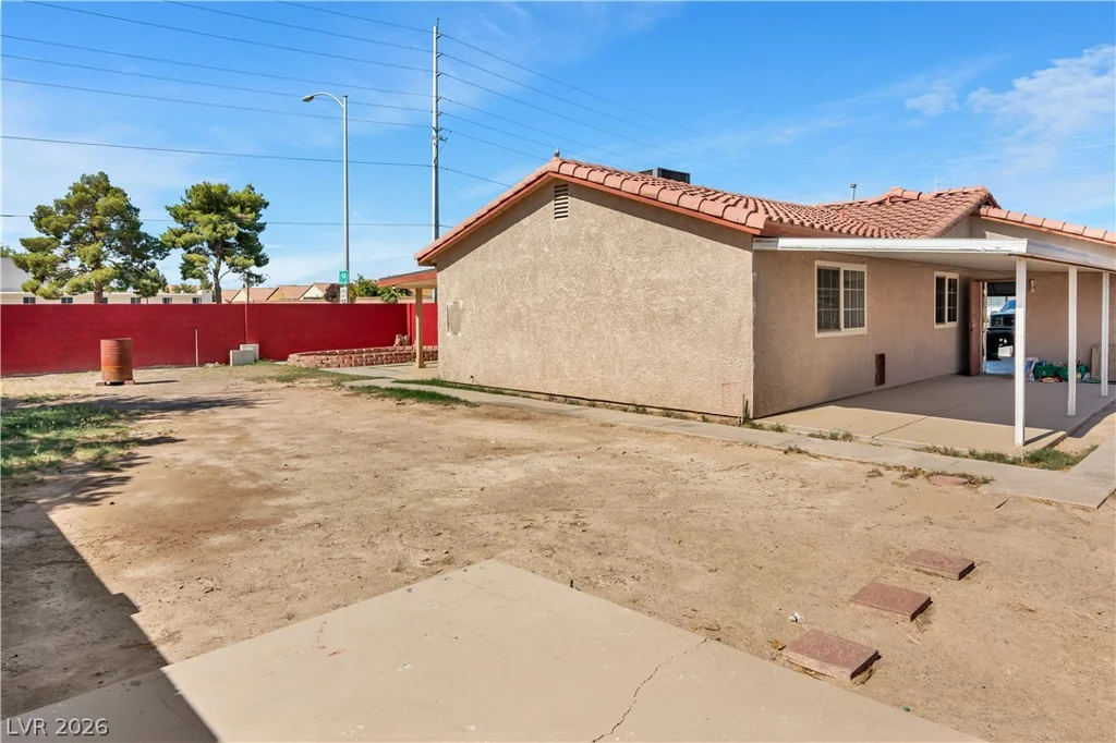 2410 Oak Glen, Las Vegas, NV 89115